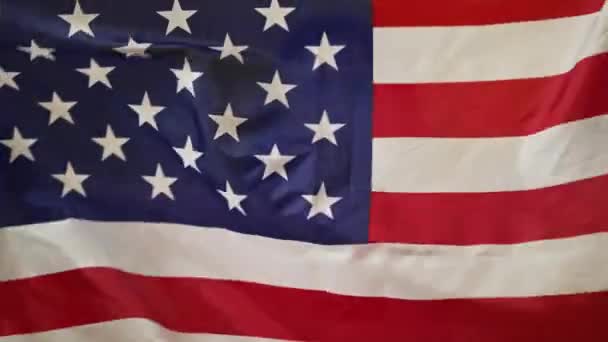 Närbild Amerikansk Flagga Viftar Slow Motion Framifrån Visa Nationella Flaggan — Stockvideo