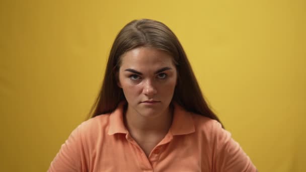 Dissatisfied Young Woman Angry Facial Expression Looking Camera Catching Colorful — Stock Video