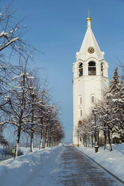 Campanario Spaso Preobrazhenskiy Kremlin Nizhniy Nozgorod Paisaje Invierno Con Árboles — Foto de Stock