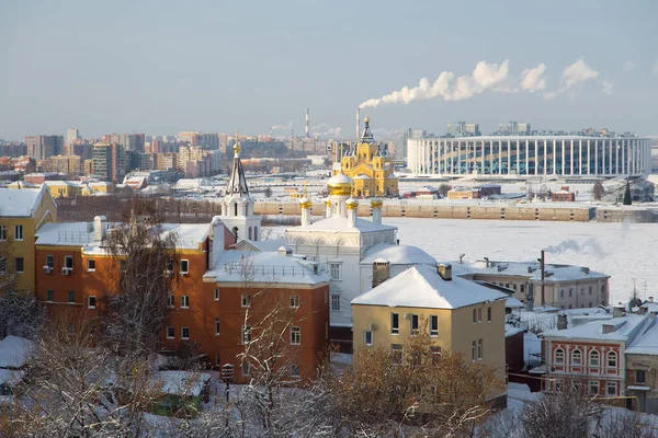 ポチェナ ニジニノヴゴロド ロシア 町の歴史的中心部にある冬の街並みの中心部にある文化とビジネス地区 — ストック写真