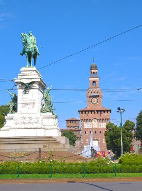castle square, milan görünümünü