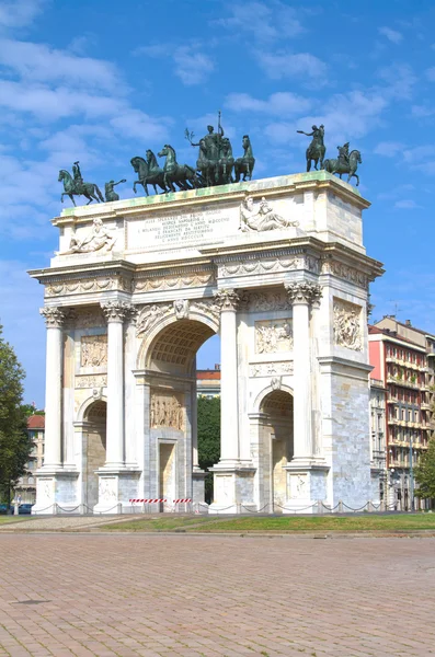 Simplon gate, Milan — Stock Photo, Image