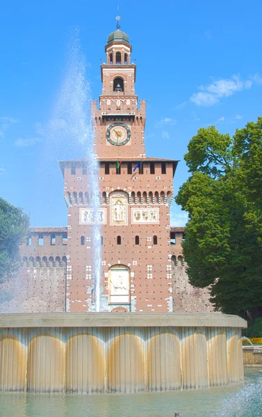 Visa av sforza-slottet Milano — Stockfoto