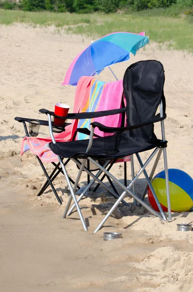 Leere Strandkörbe — Stockfoto