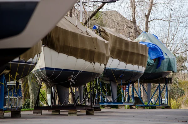 Boats in dry dock — Stock Photo, Image