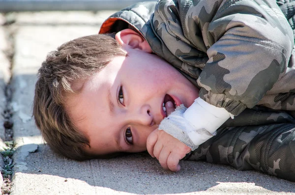 Unhappy little boy — Stock Photo, Image