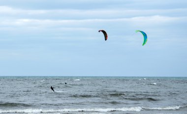kiteboarder çifti