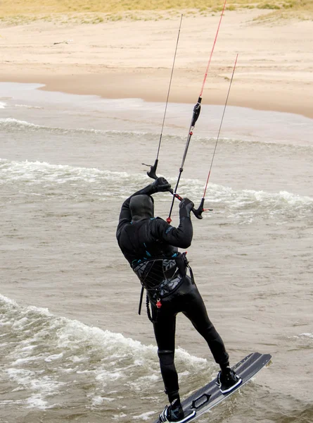 Kite boarder captura ar — Fotografia de Stock