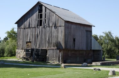 Ülkenin Amish adamcağız ve eski ahır