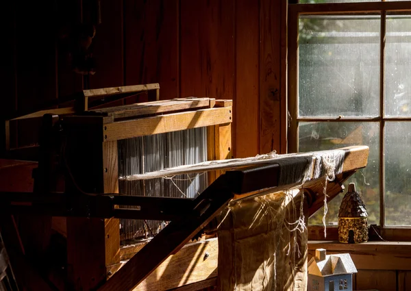 Old loom in sunlight — Stock Photo, Image