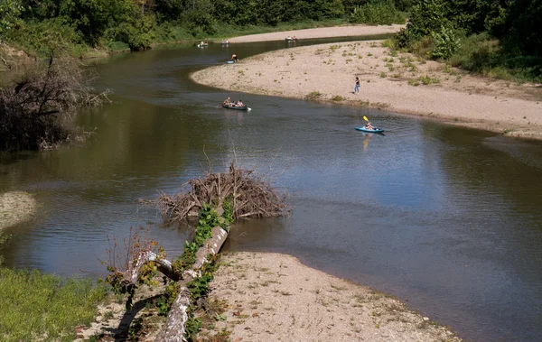 Insanlar kanolar şeker Creek içinde — Stok fotoğraf