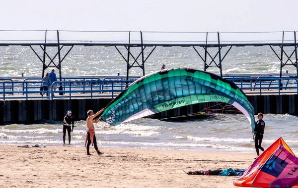 Joseph Usa Sept 2021 People Unfold Kite Shores Lake Michigan — Stock Photo, Image