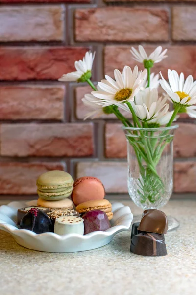 Premium Chocolates French Macarons Make Lovely Sweet Tea Tray Your — Stock Photo, Image
