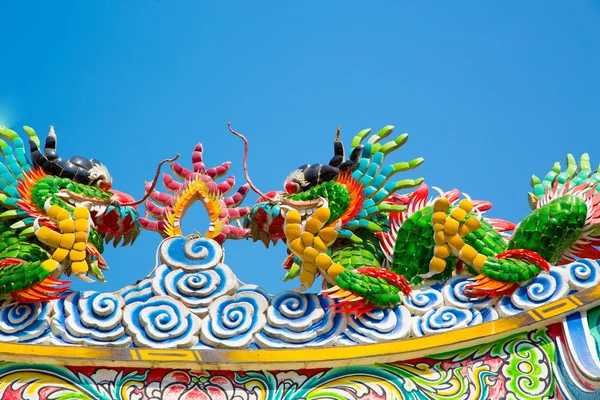 Dragón chino en un templo — Foto de Stock