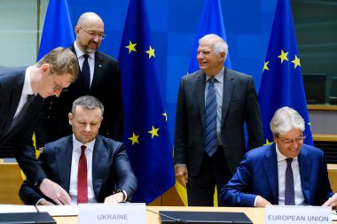 Signing agreement between the EU and Ukraine on the participation of Ukraine in Customs Union during a EU-Ukraine Association Council meeting in Brussels, Belgium on September 5, 2022.