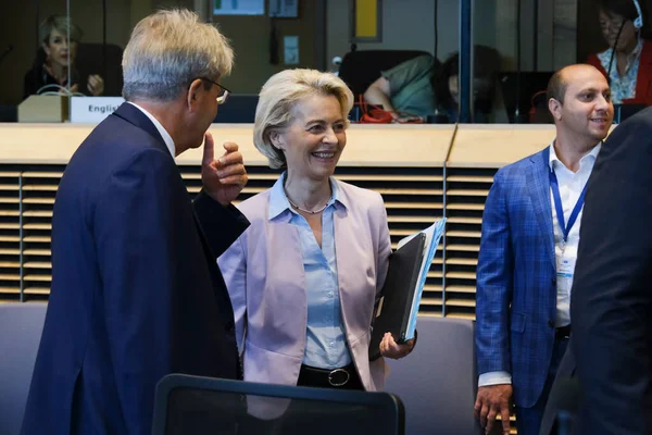 Commission President Ursula Von Der Leyen Start Meeting Weekly European — ストック写真