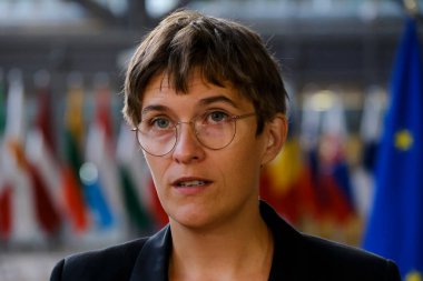 Bakan Anna LUHRMANN, 20 Eylül 2022 'de Belçika' nın Brüksel kentindeki AB genel merkezine bir Genel İşler Konseyi toplantısı için geldi..