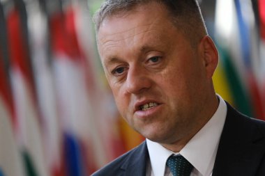 Bakan Thomas BYRNE, 20 Eylül 2022 'de Belçika' nın Brüksel kentindeki AB genel merkezine bir Genel İşler Konseyi toplantısı için geldi..