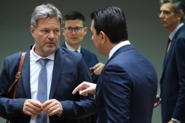 Bakan Robert HABECK, 9 Eylül 2022 'de Belçika' nın Brüksel kentindeki AB genel merkezinde yükselen enerji fiyatlarına çözüm bulma amaçlı bir AB Enerji bakanları toplantısında.