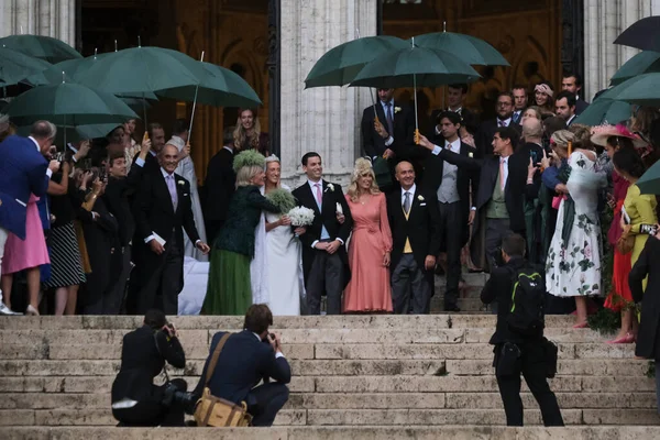 Princesa Maria Laura Guilherme Isvy Retrataram Partida Depois Cerimônia Casamento — Fotografia de Stock