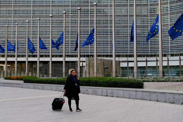 Evropské Vlajky Před Evropskou Radou Evropskou Komisí Bruselu Půl Žerdi — Stock fotografie