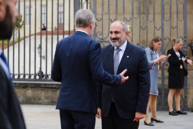6 Ekim 2022 'de Çek Cumhuriyeti' nin Prag kentinde düzenlenen Avrupa Siyasi Topluluğu Toplantısı 'na katılmak üzere Ermeni Cumhuriyeti Başbakanı Nikol PaŞINYAN geldi..
