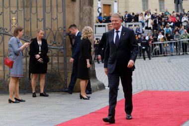 Romanya Cumhurbaşkanı Klaus Werner IOHANNIS, 6 Ekim 2022 'de Çek Cumhuriyeti' nin Prag kentinde düzenlenen Avrupa Siyasi Topluluğu Toplantısına katılmak üzere ülkeye geldi..