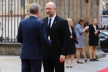 SHMYHAL 'ı reddeden Ukrayna Başbakanı, 6 Ekim 2022' de Çek Cumhuriyeti 'nin Prag kentinde düzenlenen Avrupa Siyasi Topluluğu Toplantısına katılmak üzere geliyor..