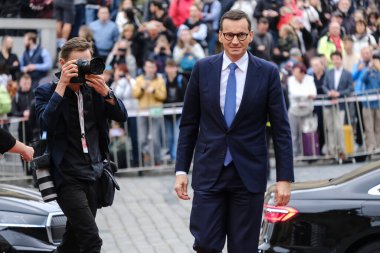 Polonya Başbakanı Mateusz MORAWIECKI, 6 Ekim 2022 'de Çek Cumhuriyeti' nin Prag kentinde düzenlenen Avrupa Siyasi Topluluğu Toplantısına katılmak üzere geliyor..