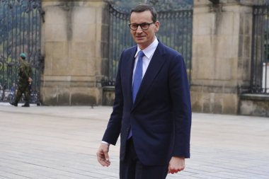 Polonya Başbakanı Mateusz MORAWIECKI, 6 Ekim 2022 'de Çek Cumhuriyeti' nin Prag kentinde düzenlenen Avrupa Siyasi Topluluğu Toplantısına katılmak üzere geliyor..