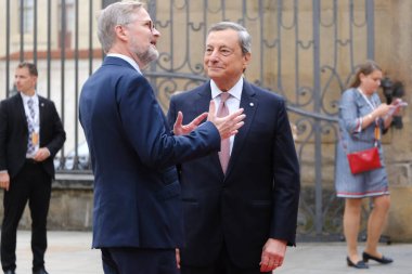 İtalya Başbakanı Mario DRAGHI, 6 Ekim 2022 'de Çek Cumhuriyeti' nin Prag kentinde düzenlenen Avrupa Siyasi Topluluğu Toplantısına katılmak üzere geliyor..