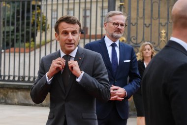 Fransa Cumhurbaşkanı Emmanuel Macron, 6 Ekim 2022 'de Çek Cumhuriyeti' nin Prag kentindeki Avrupa Siyasi Topluluğu Toplantısına katılmak üzere ülkeye geliyor..