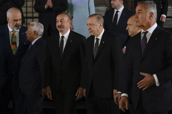 Ільхам Алієв Президент Азербайджанської Республіки Прибуває Щоб Позувати Сімейну Фотографію — стокове фото