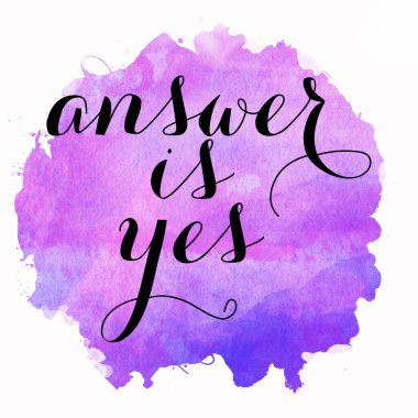 Soyut pembe suluboya tasarımı, boyalı su dokusunu yakından yıkar. Minimalist ve lüks arka plan.