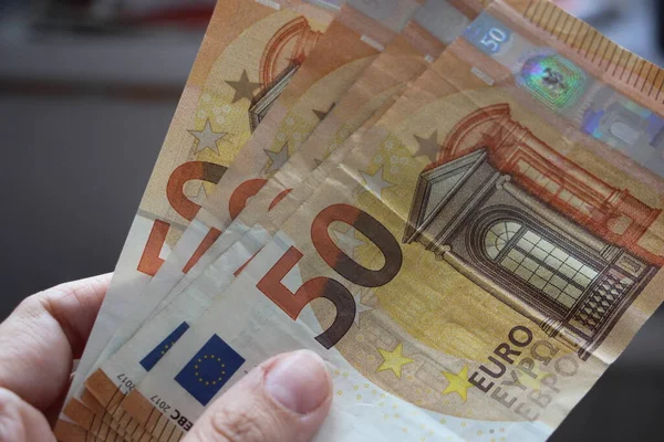 Asztalon Szétterített Ötven Eurobankjegy Pénz Pénzügy Üzleti Koncepció — Stock Fotó