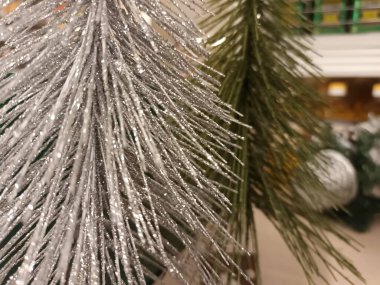 Noel indirimi, oyuncaklar ve dekorasyon malzemeleri 