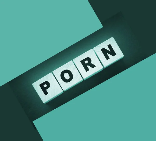 나무 장난감에 쓰여 있는 PORN 이라는 단어 — 스톡 사진