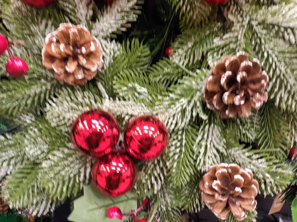 圣诞树装饰花环 — 图库照片
