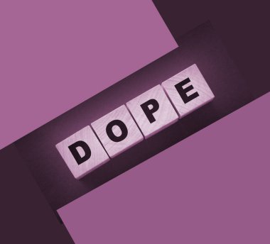 Ahşap bloklar için uyuşturucu kelimesi. Bağımlılık konsepti. Sağlık hizmetleri kavramı.