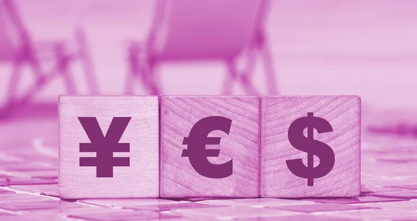 Jen Euro Dolar Vytištěné Dřevěných Kostkách Koncept Měnového Obchodu Symboly — Stock fotografie