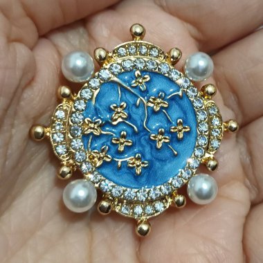 Mücevher parçası, broş broşu görünümünü kapat