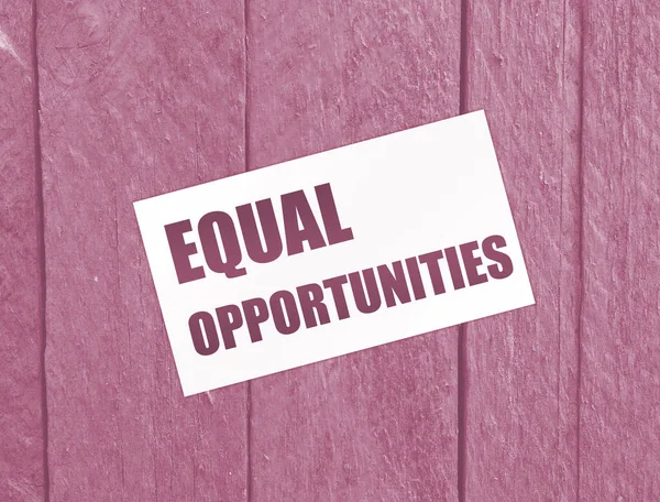 Igualdad Oportunidades Palabras Tarjeta Sobre Mesa Madera Concepto Empresarial —  Fotos de Stock