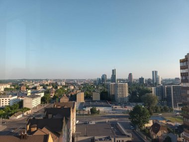 Şehir sokakları yazın görünüyor, Vilnius, Litvanya