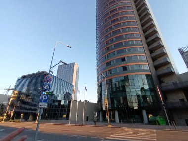 Şehir sokakları yazın görünüyor, Vilnius, Litvanya