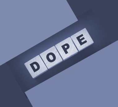 Ahşap bloklar için uyuşturucu kelimesi. Bağımlılık konsepti. Sağlık hizmetleri kavramı.