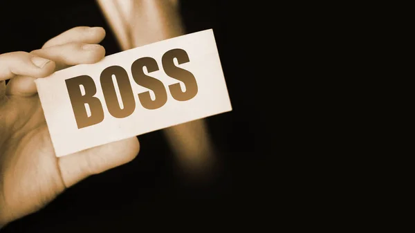 Empresario Muestra Una Tarjeta Con Palabra Boss Concepto Negocio Ceo — Foto de Stock