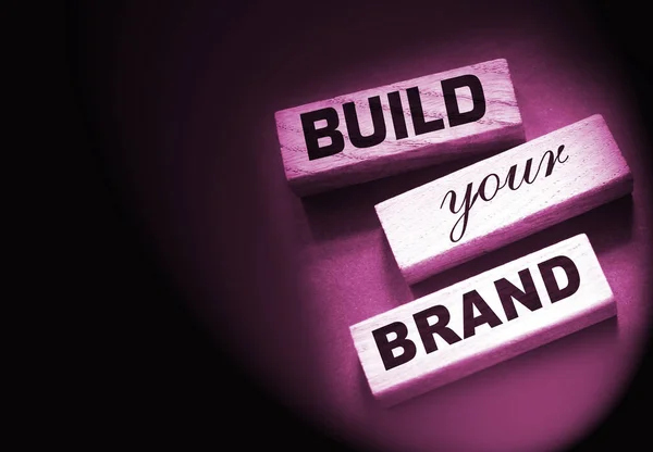 Phrase Build Your Brand Auf Holzklötzen Geschrieben Mit Vintage Stil — Stockfoto