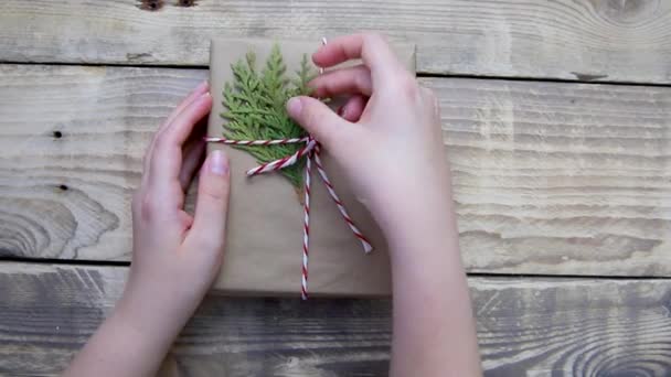 Women Hands Pack Gift Christmas New Year Environmentally Friendly Materials — Video Stock