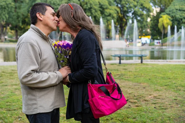 Mature Trans Woman Kissing Her Boyfriend Park Happy Because Gave — Zdjęcie stockowe