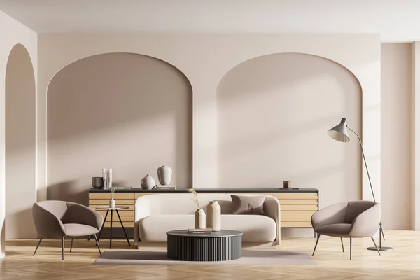 Beige Wohnzimmereinrichtung Mit Wandbögen Kleinem Sofa Mit Zwei Sesseln Stehlampe — Stockfoto